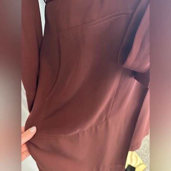 DR2 Burgundy Duster Tie Waist Robe Trench Coat Size Medium - Picture 4 of 10